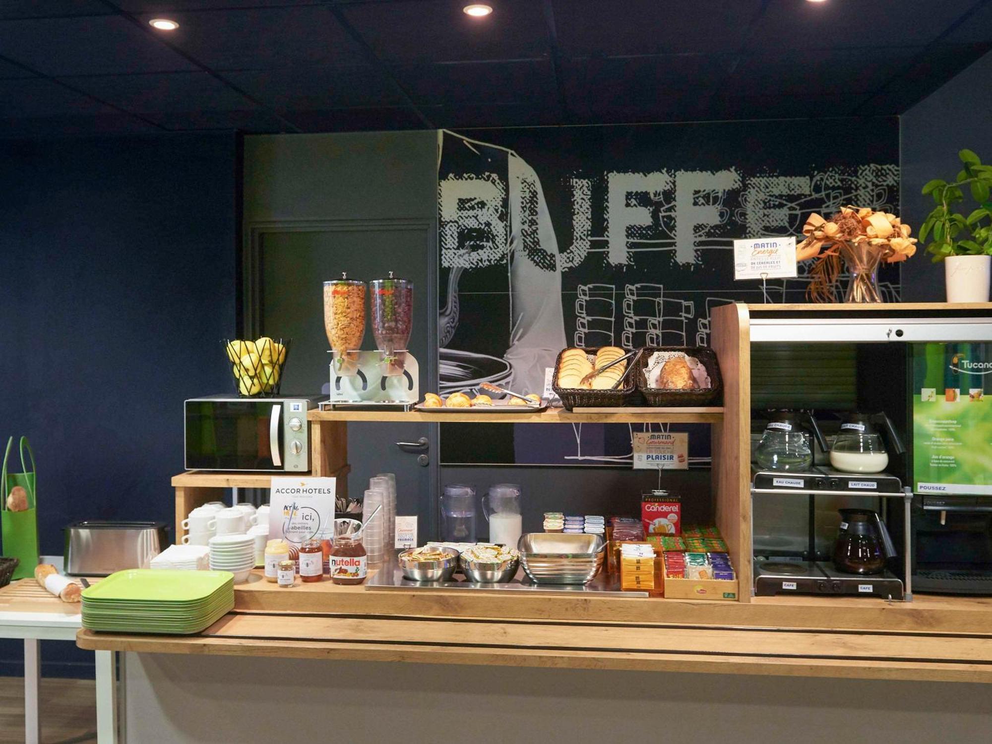 Ibis Budget Cholet Centre Exterior foto