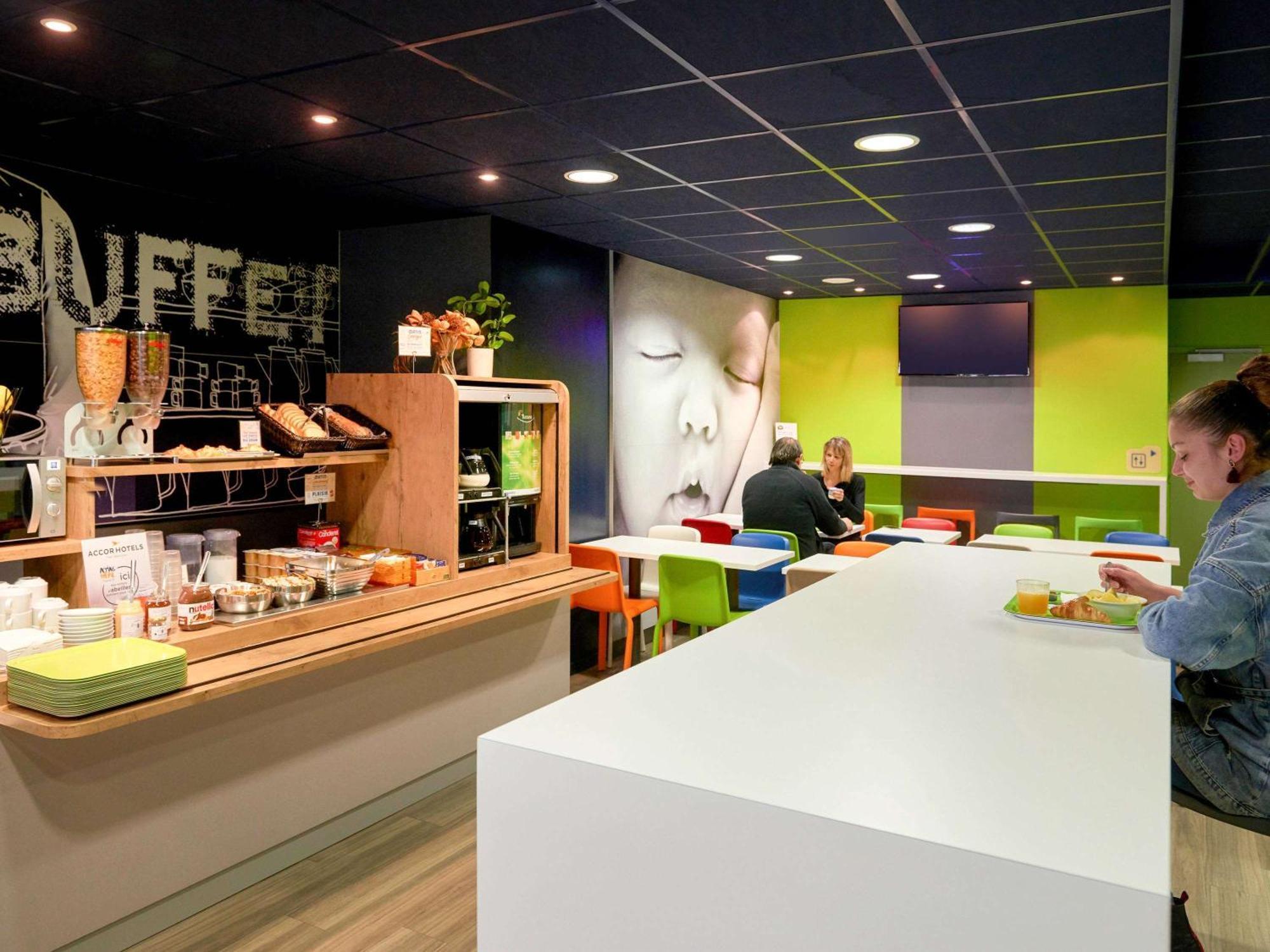 Ibis Budget Cholet Centre Exterior foto